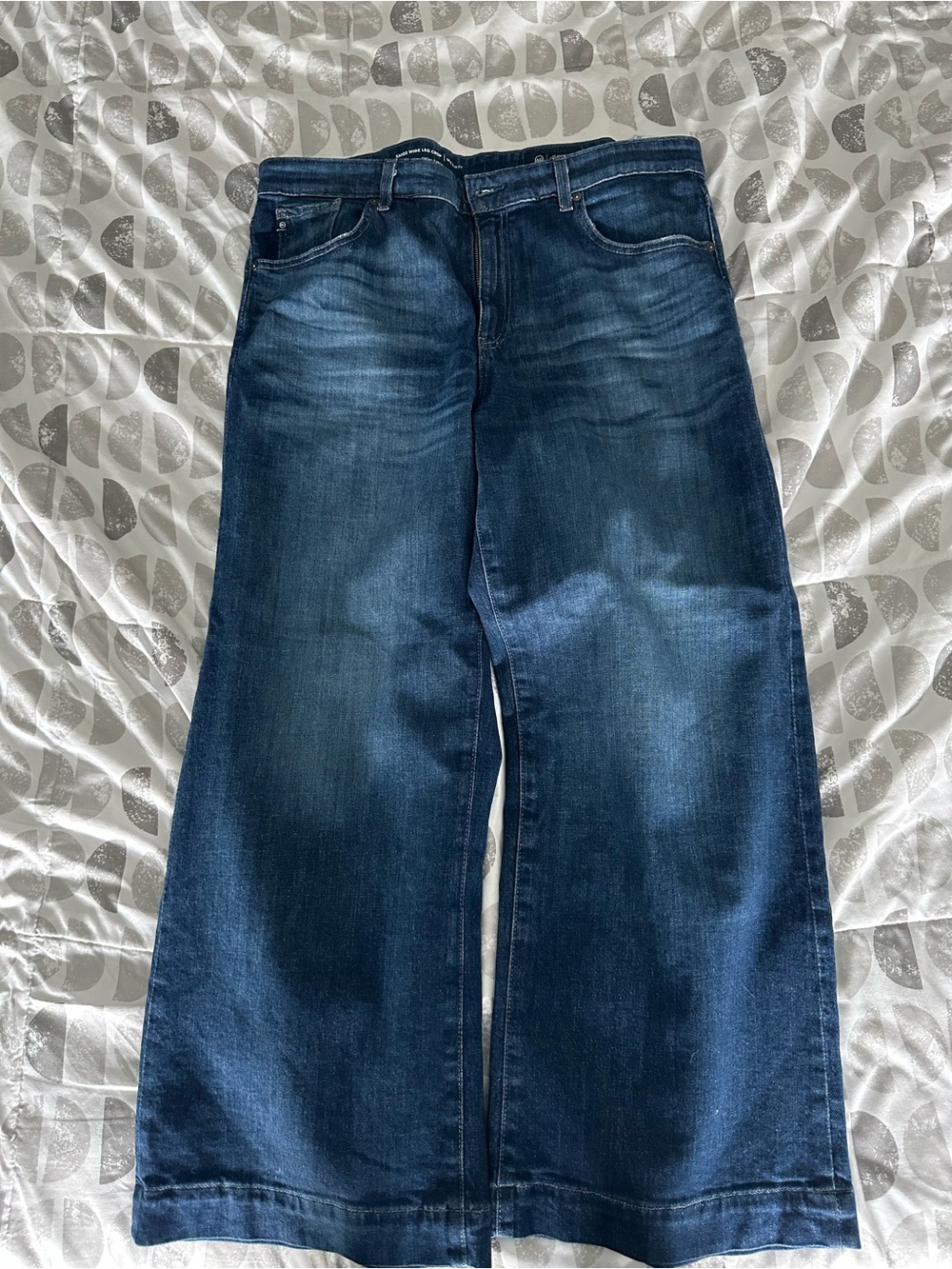 Ag Adriano Goldschmied Wide Leg Cropped Jeans in Dark Blue Wash